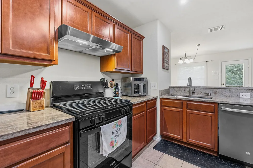 18512 Great Falls Drive Manor, TX 78653