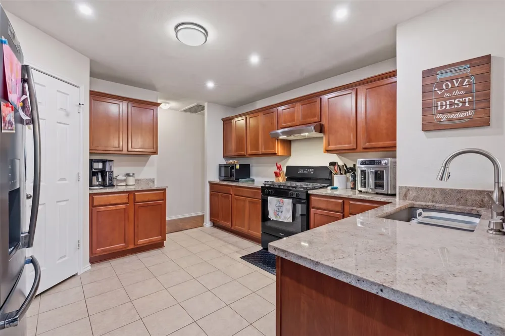 18512 Great Falls Drive Manor, TX 78653