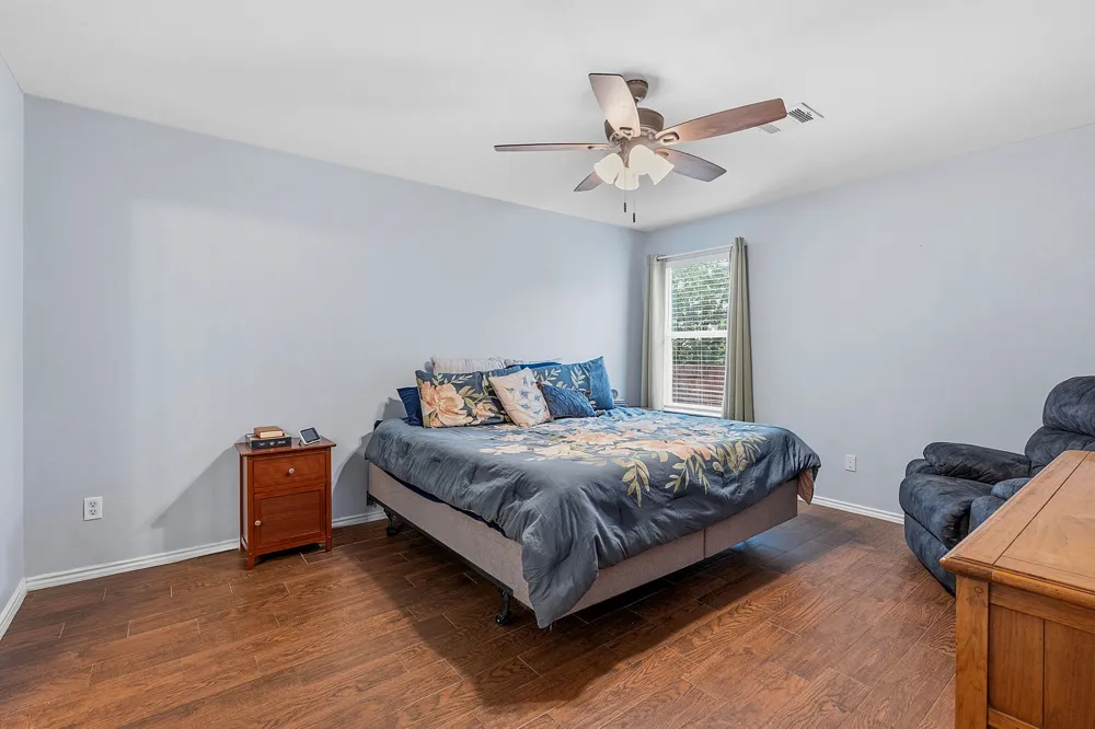 18512 Great Falls Drive Manor, TX 78653