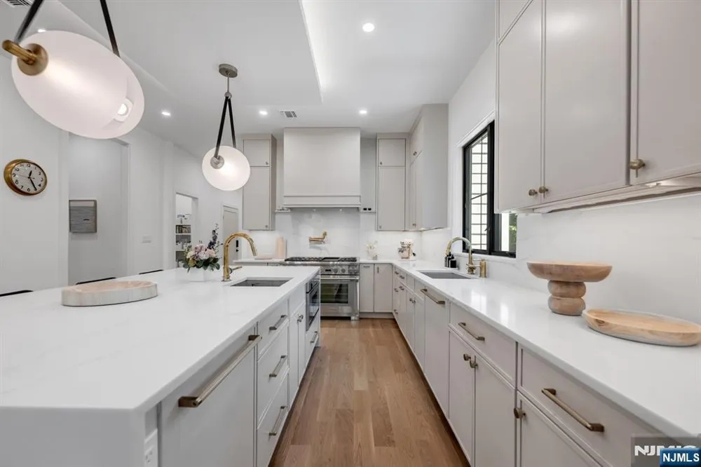 357 Pleasant Lane Haworth, NJ 07641