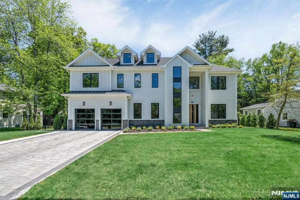 357 Pleasant Lane Haworth, NJ 07641