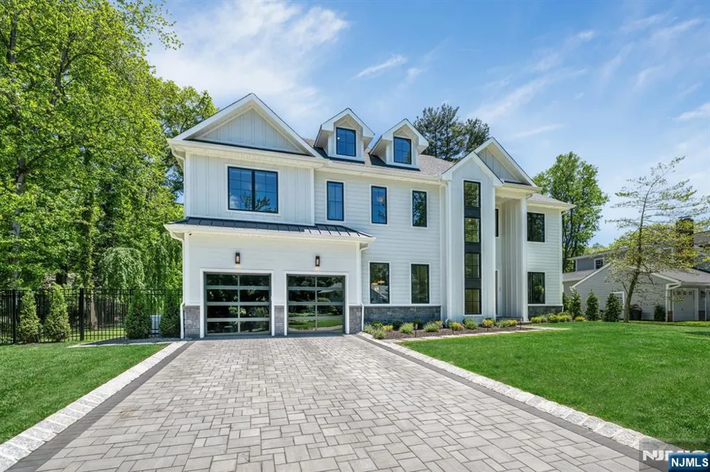357 Pleasant Lane Haworth, NJ 07641