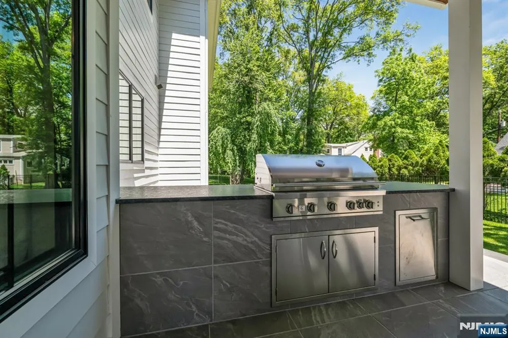 357 Pleasant Lane Haworth, NJ 07641