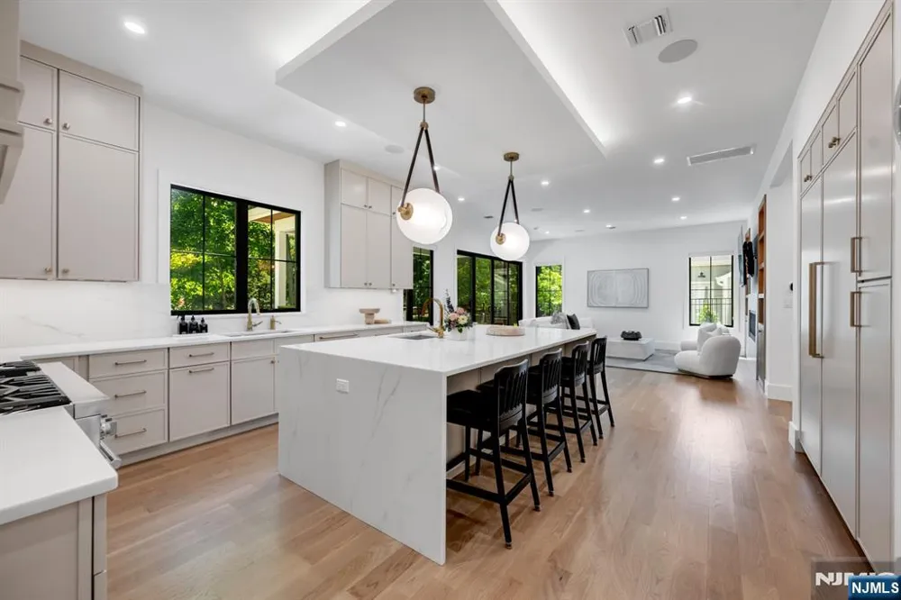 357 Pleasant Lane Haworth, NJ 07641