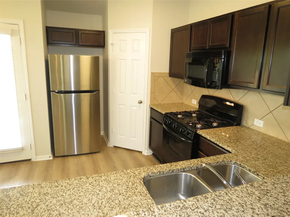 375 Musgrav Kyle, TX 78640
