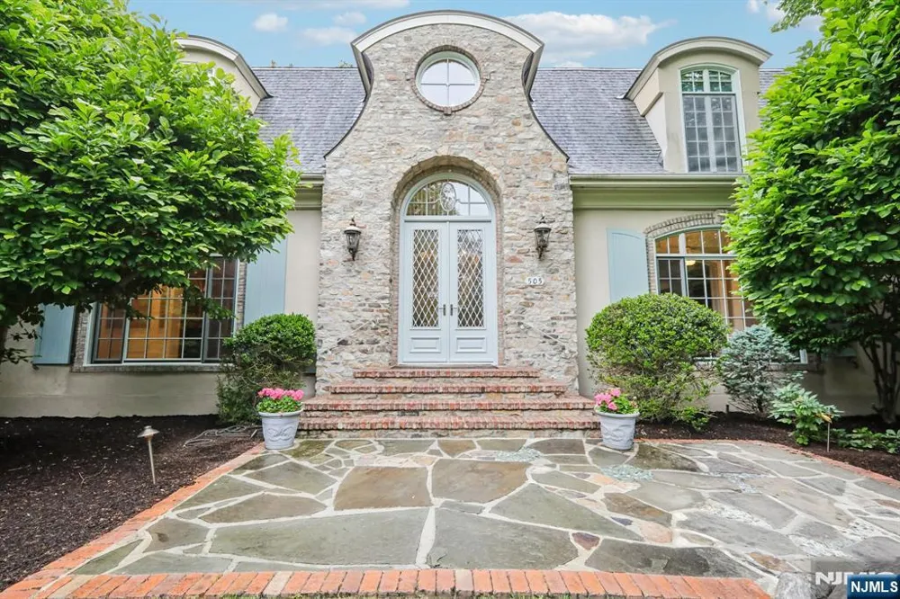 505 Timberline Drive Franklin Lakes, NJ 07417