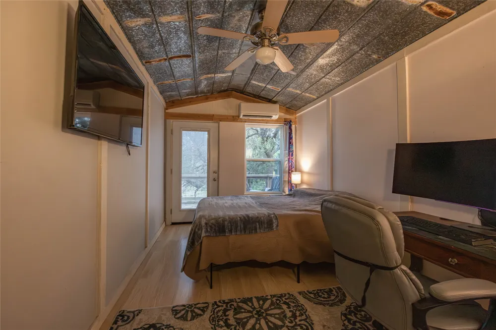 2525 S Rainbow Ranch Road Wimberley, TX 78676