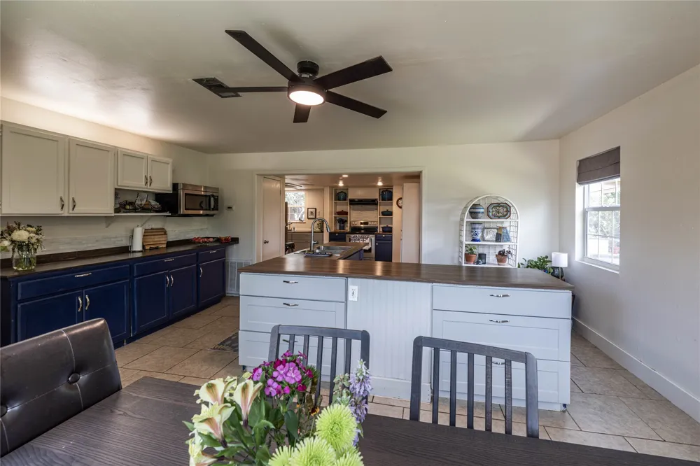 2525 S Rainbow Ranch Road Wimberley, TX 78676