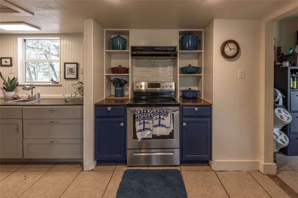 2525 S Rainbow Ranch Road Wimberley, TX 78676