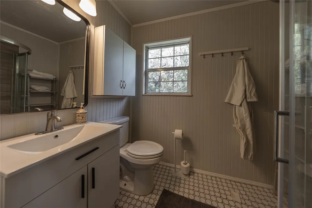 2525 S Rainbow Ranch Road Wimberley, TX 78676