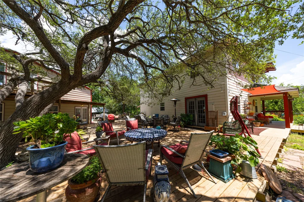 2525 S Rainbow Ranch Road Wimberley, TX 78676