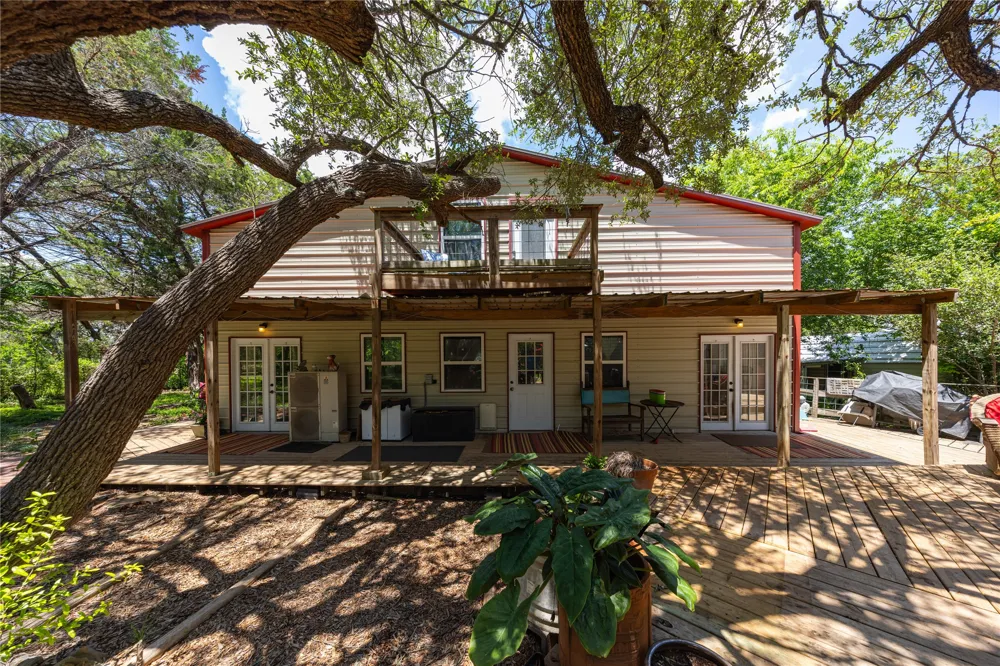 2525 S Rainbow Ranch Road Wimberley, TX 78676