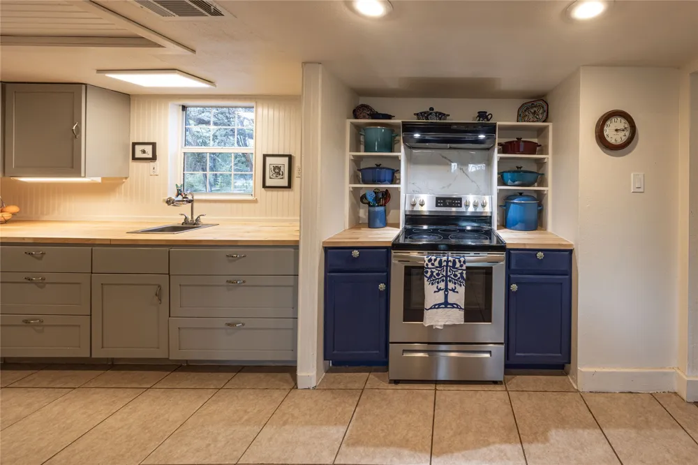 2525 S Rainbow Ranch Road Wimberley, TX 78676