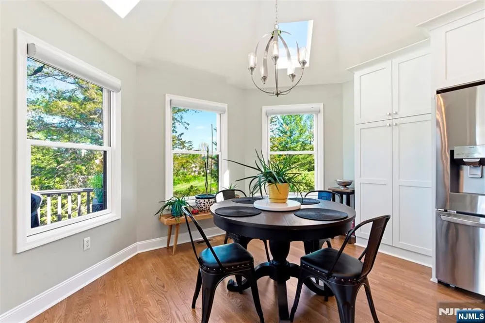 14 Wentworth Court Hamburg, NJ 07419