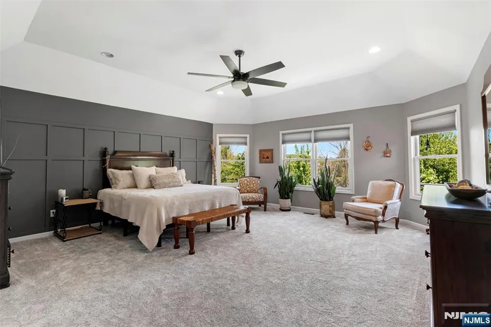 14 Wentworth Court Hamburg, NJ 07419