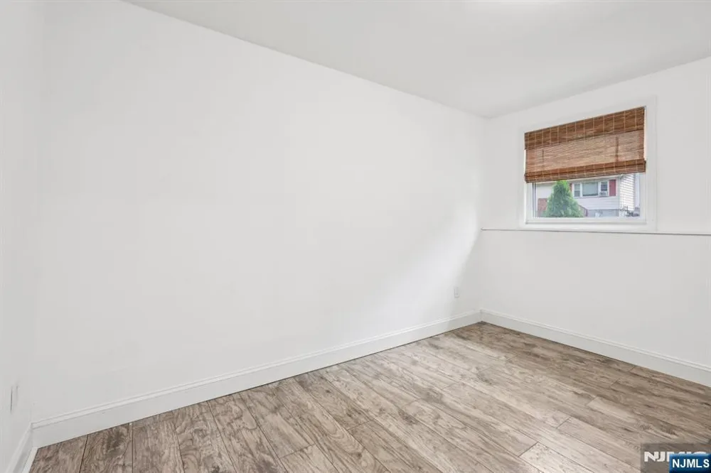 34 Oklahoma Trail Hopatcong, NJ 07843