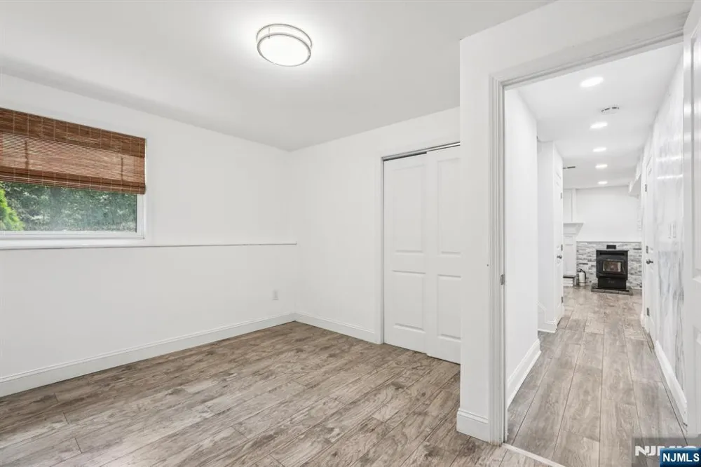 34 Oklahoma Trail Hopatcong, NJ 07843