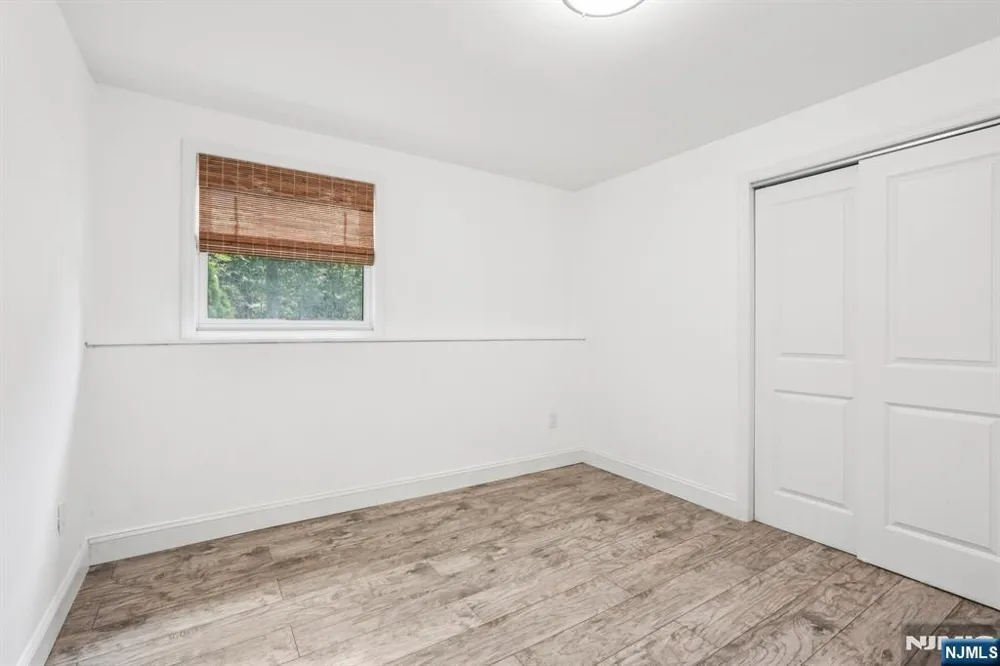34 Oklahoma Trail Hopatcong, NJ 07843