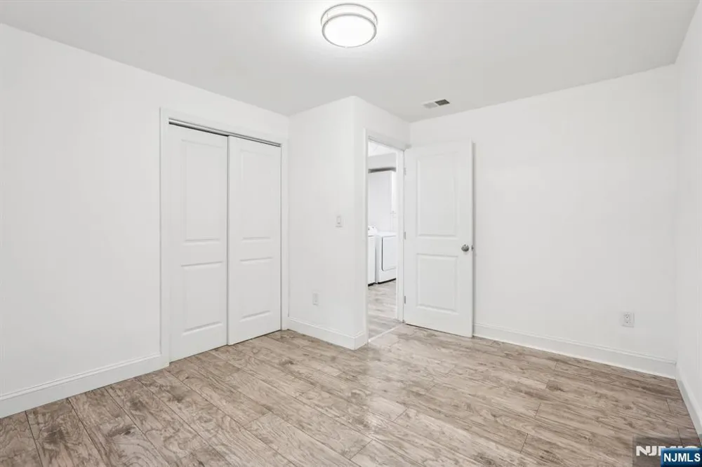 34 Oklahoma Trail Hopatcong, NJ 07843