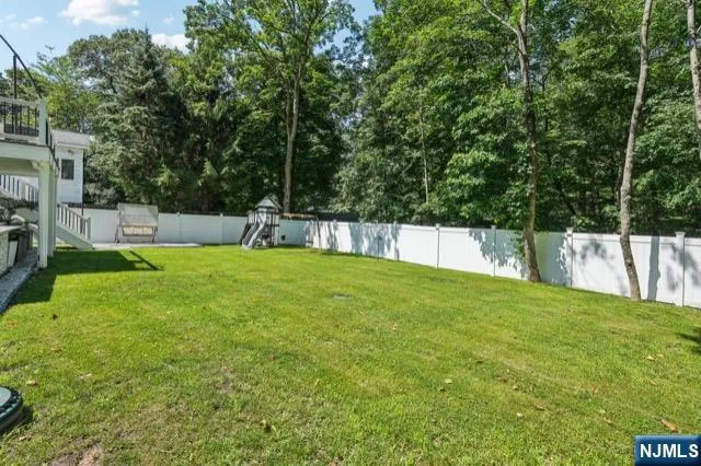 34 Oklahoma Trail Hopatcong, NJ 07843