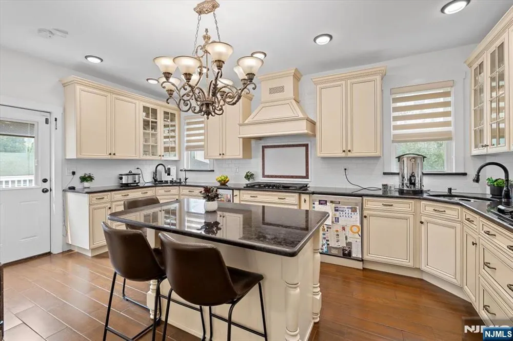 314 Pennington Avenue Passaic, NJ 07055