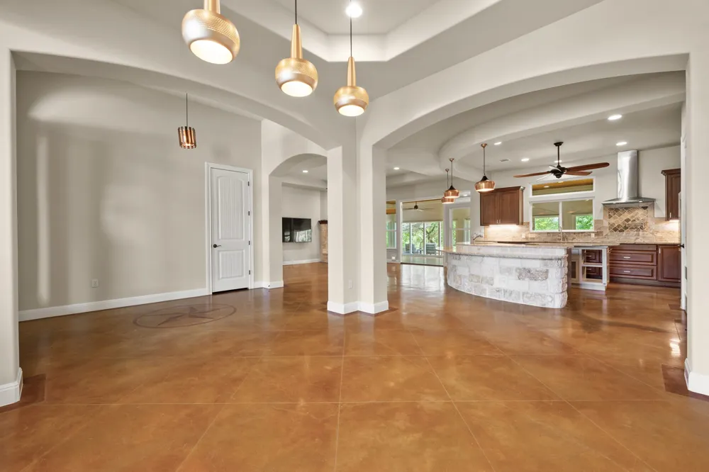 1012 Quail Ridge Drive Dripping Springs, TX 78620