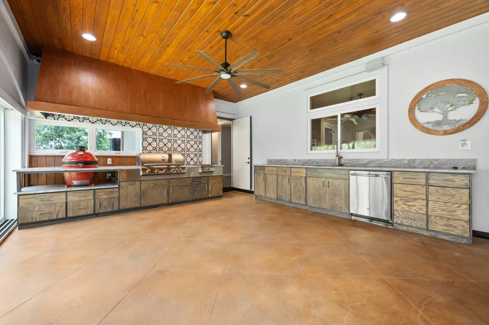 1012 Quail Ridge Drive Dripping Springs, TX 78620