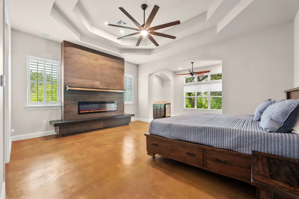 1012 Quail Ridge Drive Dripping Springs, TX 78620