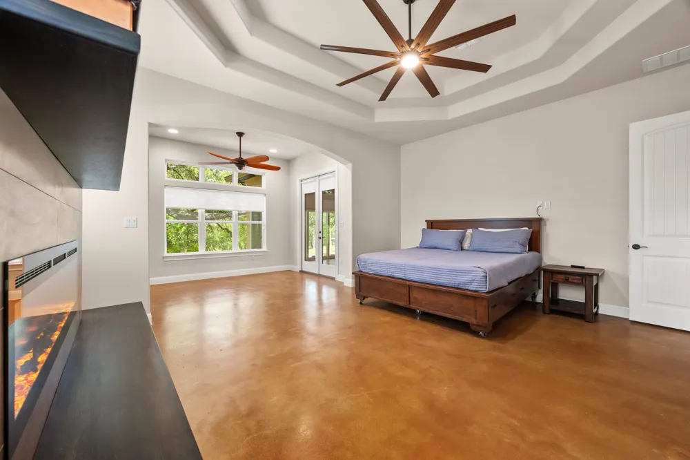 1012 Quail Ridge Drive Dripping Springs, TX 78620