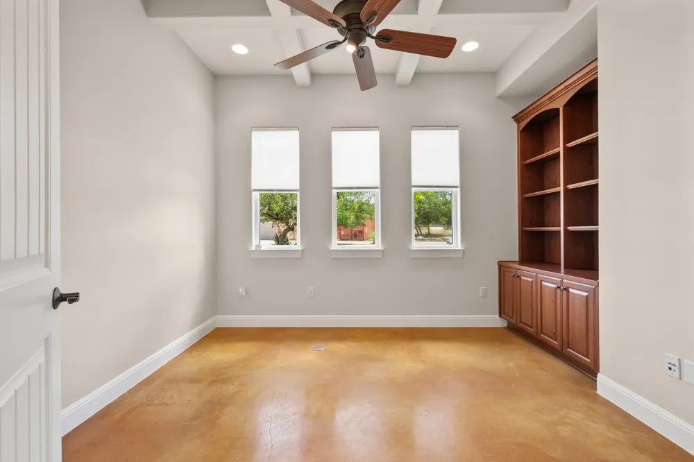 1012 Quail Ridge Drive Dripping Springs, TX 78620