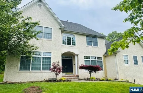 8 Pring Court