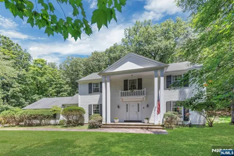 621 Winding Hollow Drive