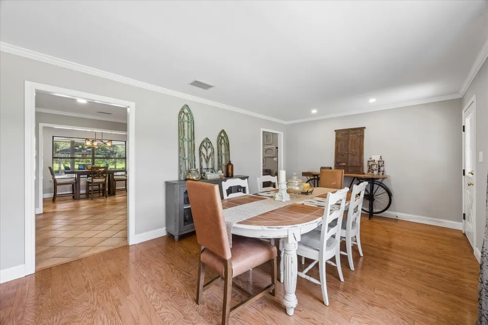 208 Maple Drive Mountain City, TX 78610