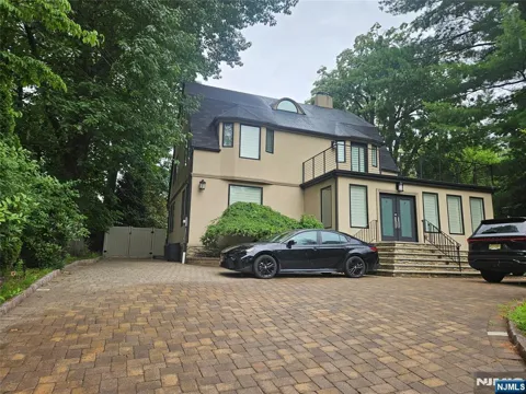 165 Leonia Avenue