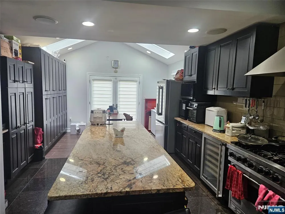 165 Leonia Avenue Leonia, NJ 07605