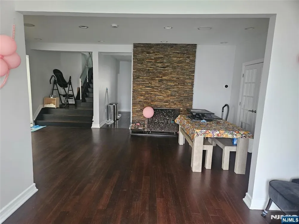 165 Leonia Avenue Leonia, NJ 07605