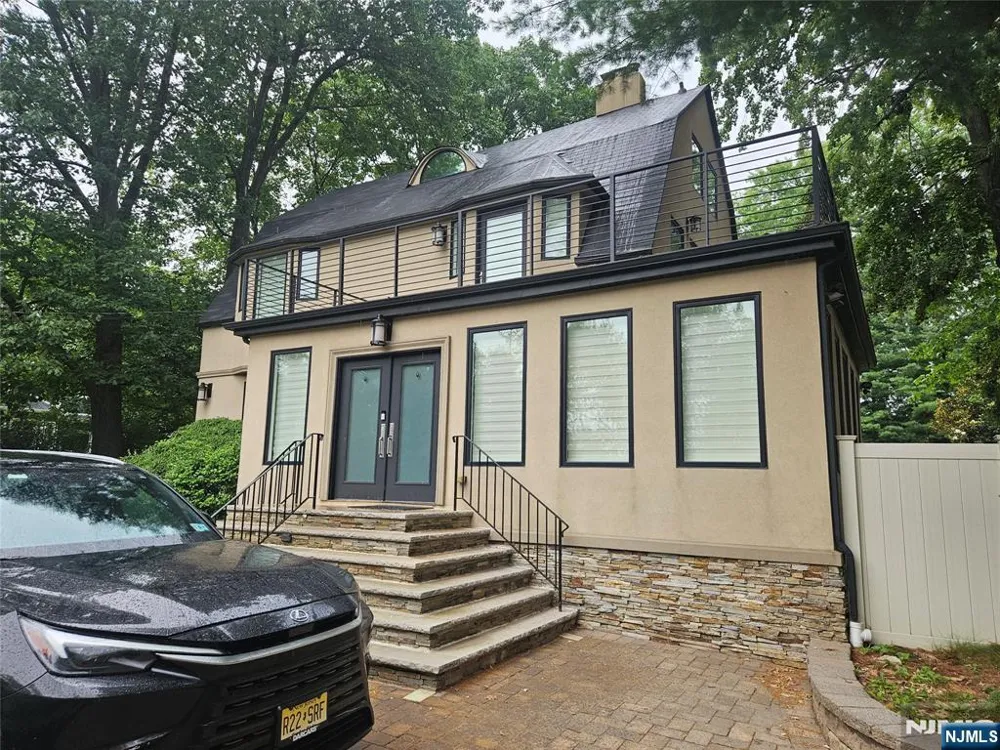 165 Leonia Avenue Leonia, NJ 07605
