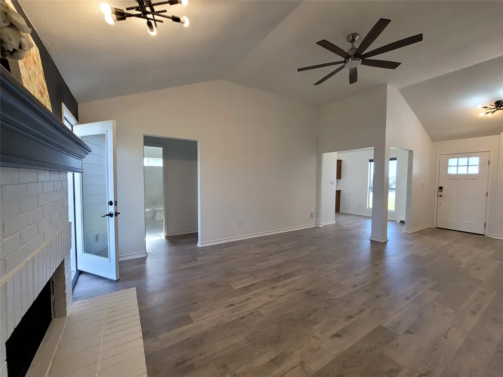 208 Newcastle Drive Red Rock, TX 78662