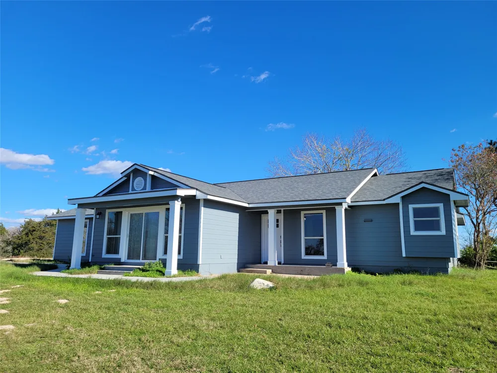 208 Newcastle Drive Red Rock, TX 78662