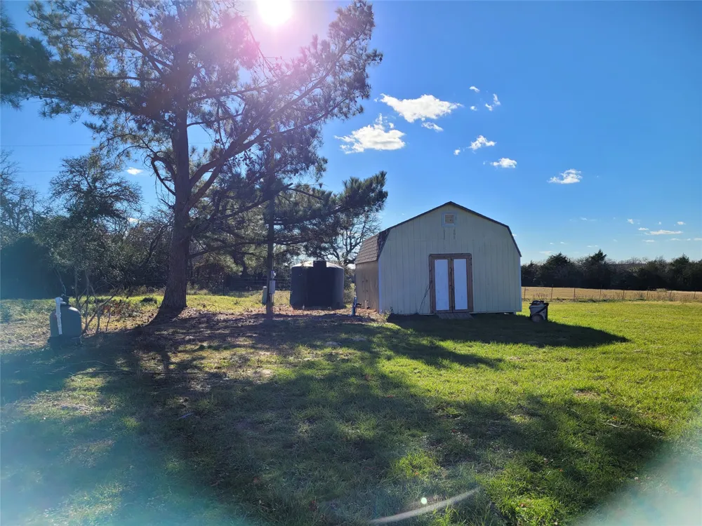 208 Newcastle Drive Red Rock, TX 78662