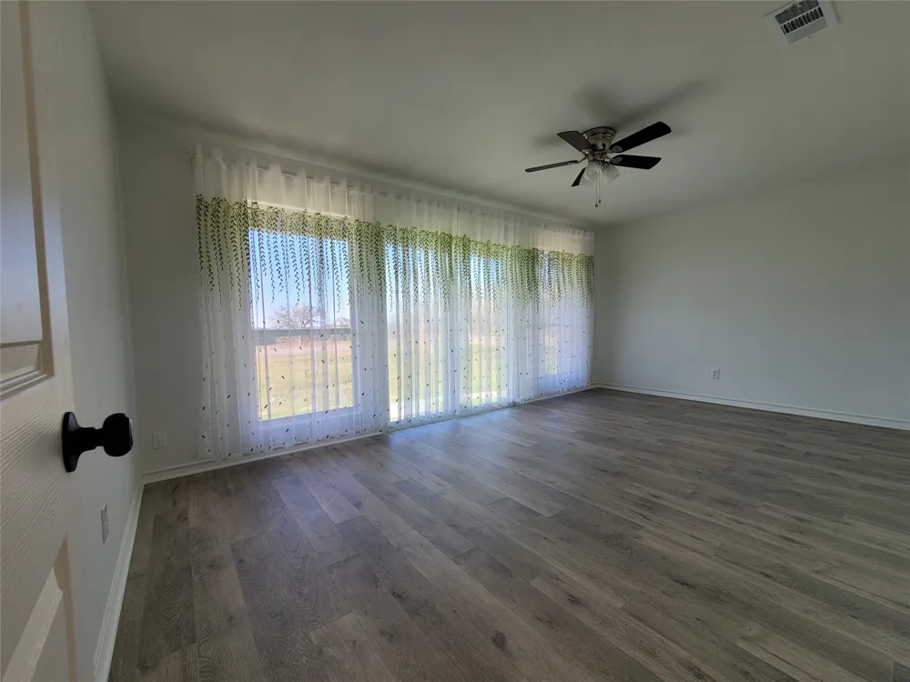 208 Newcastle Drive Red Rock, TX 78662