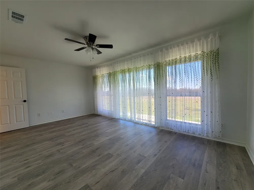 208 Newcastle Drive Red Rock, TX 78662