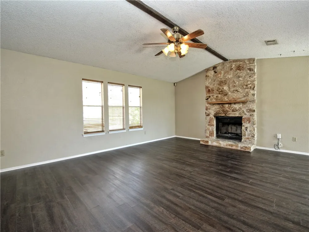 8407 Gallatin Drive Austin, TX 78736