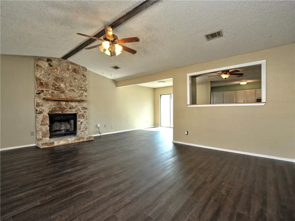 8407 Gallatin Drive Austin, TX 78736