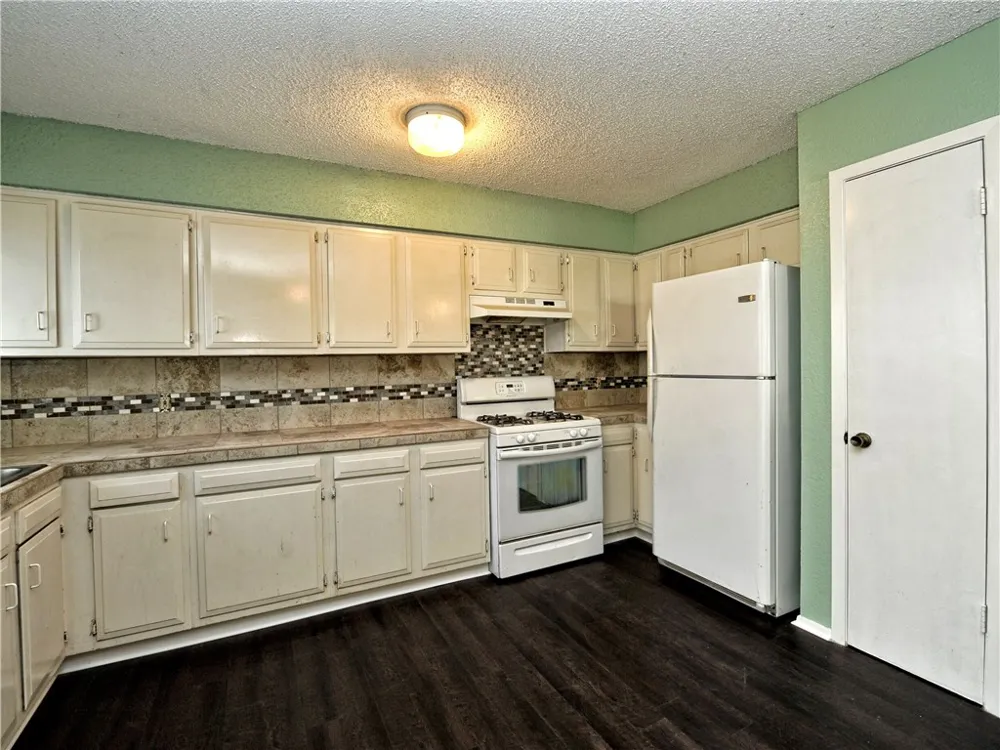 8407 Gallatin Drive Austin, TX 78736