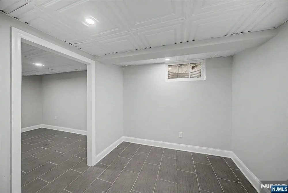 433 Louisa Avenue Wyckoff, NJ 07481