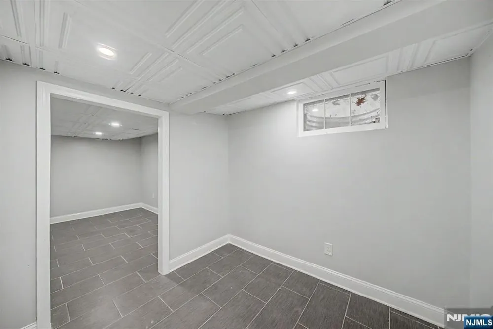 433 Louisa Avenue Wyckoff, NJ 07481
