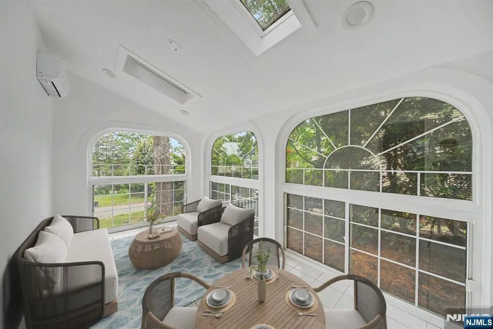433 Louisa Avenue Wyckoff, NJ 07481