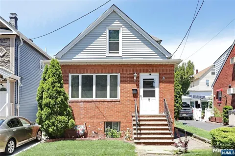 77 Columbus Avenue