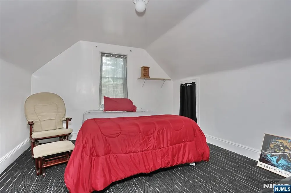 77 Columbus Avenue Garfield, NJ 07026